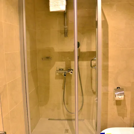 Adranos Hotel 4*