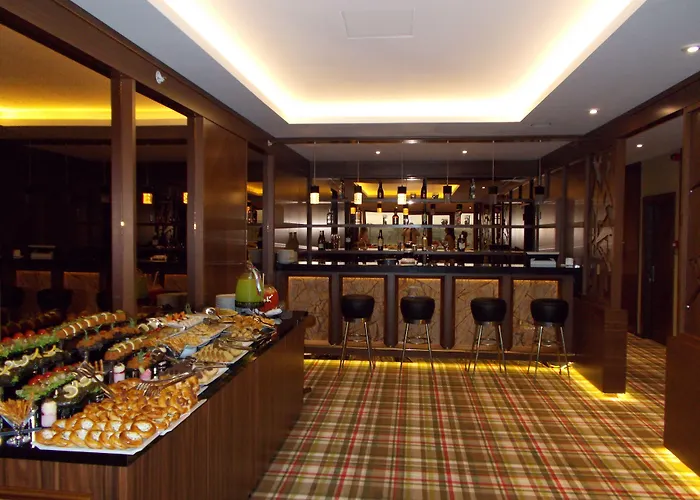 Ξενοδοχείο Adranos 4*